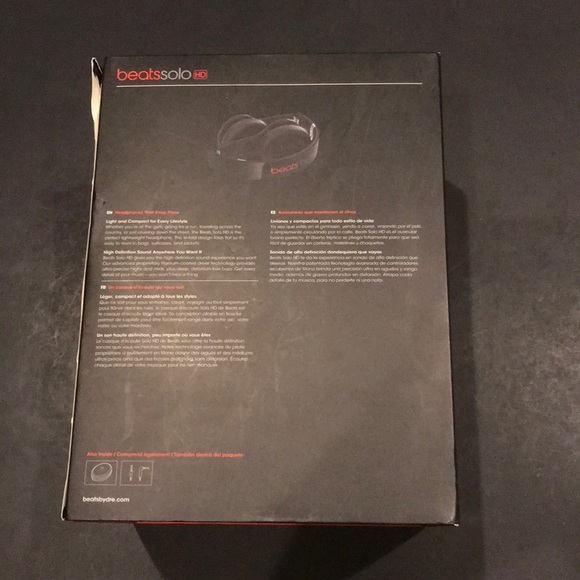 Beats Solo HD generation 1 wired headphones - Picture 2 of 8